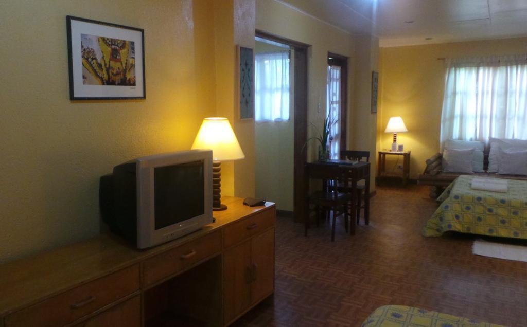 Sun Garden Hilltop Resort Manoc-Manoc Δωμάτιο φωτογραφία