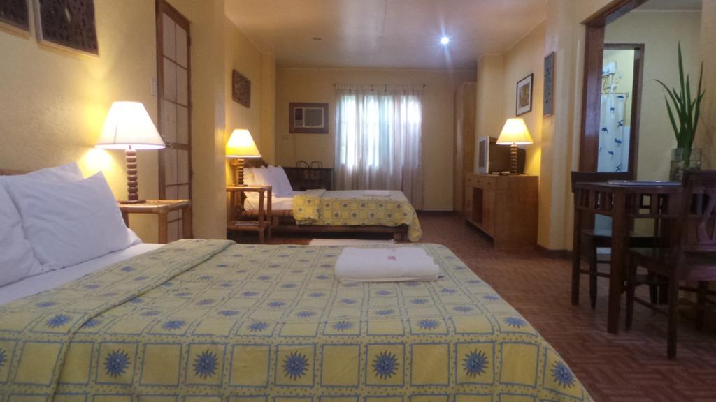 Sun Garden Hilltop Resort Manoc-Manoc Δωμάτιο φωτογραφία